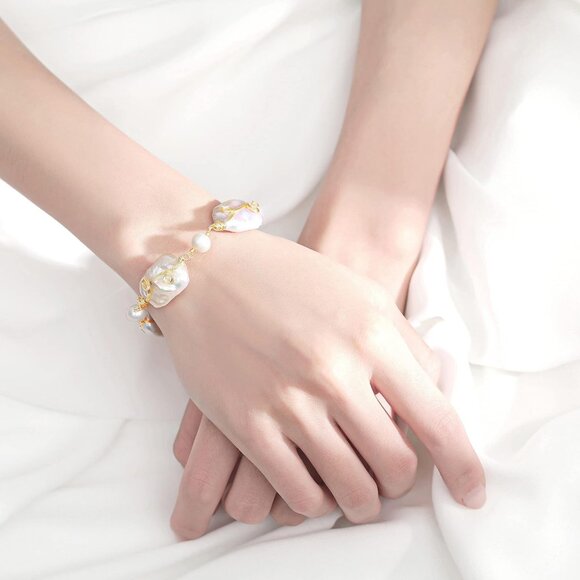 Red Lychee Baroque Pearl Bracelet for Women Gold Filled Stretch Gift for Mom - Picture 5 of 9